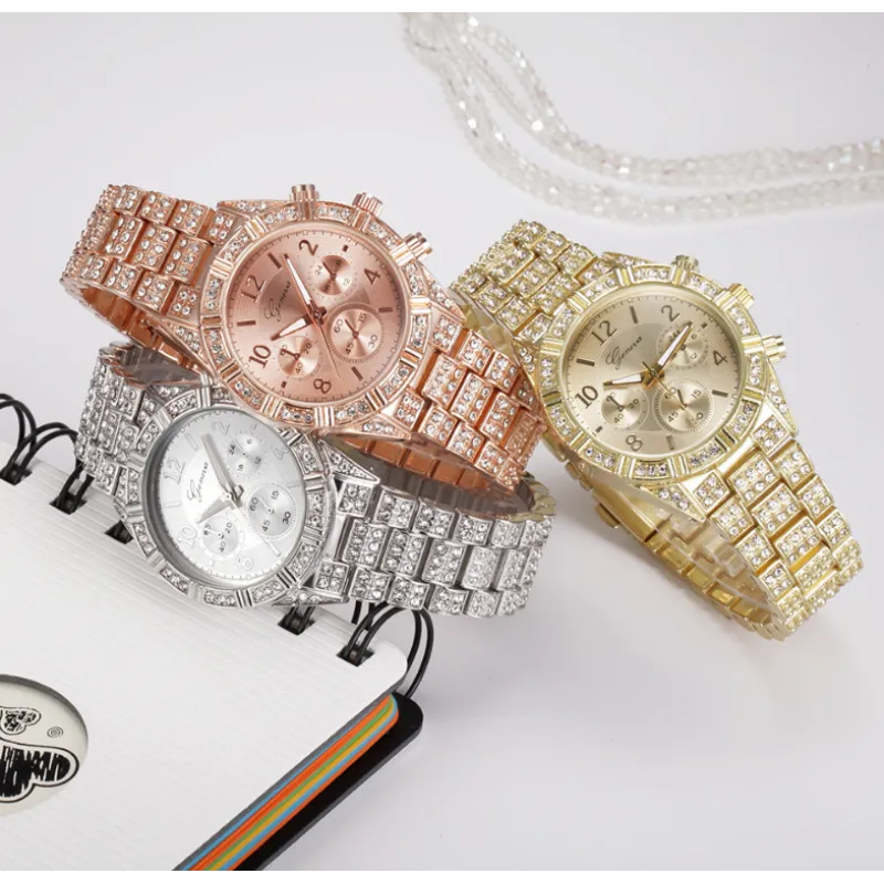 Women’s Crystal Quartz Analog Watch