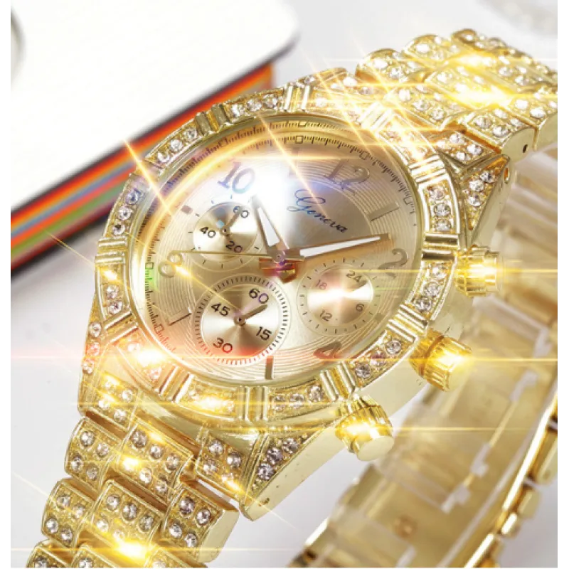 Women’s Crystal Quartz Analog Watch
