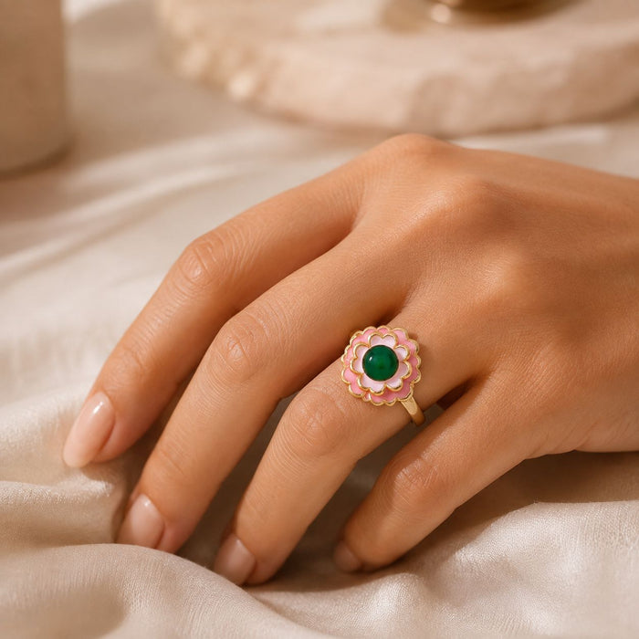 Green Cabochon Flower Ring