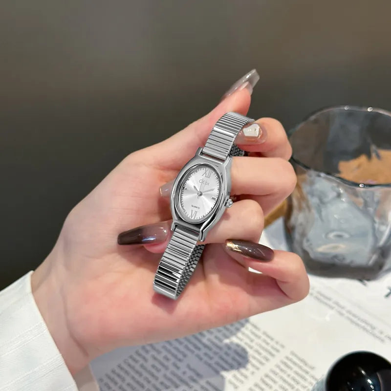 Elegant Oval Fashion Quartz Watch – Women